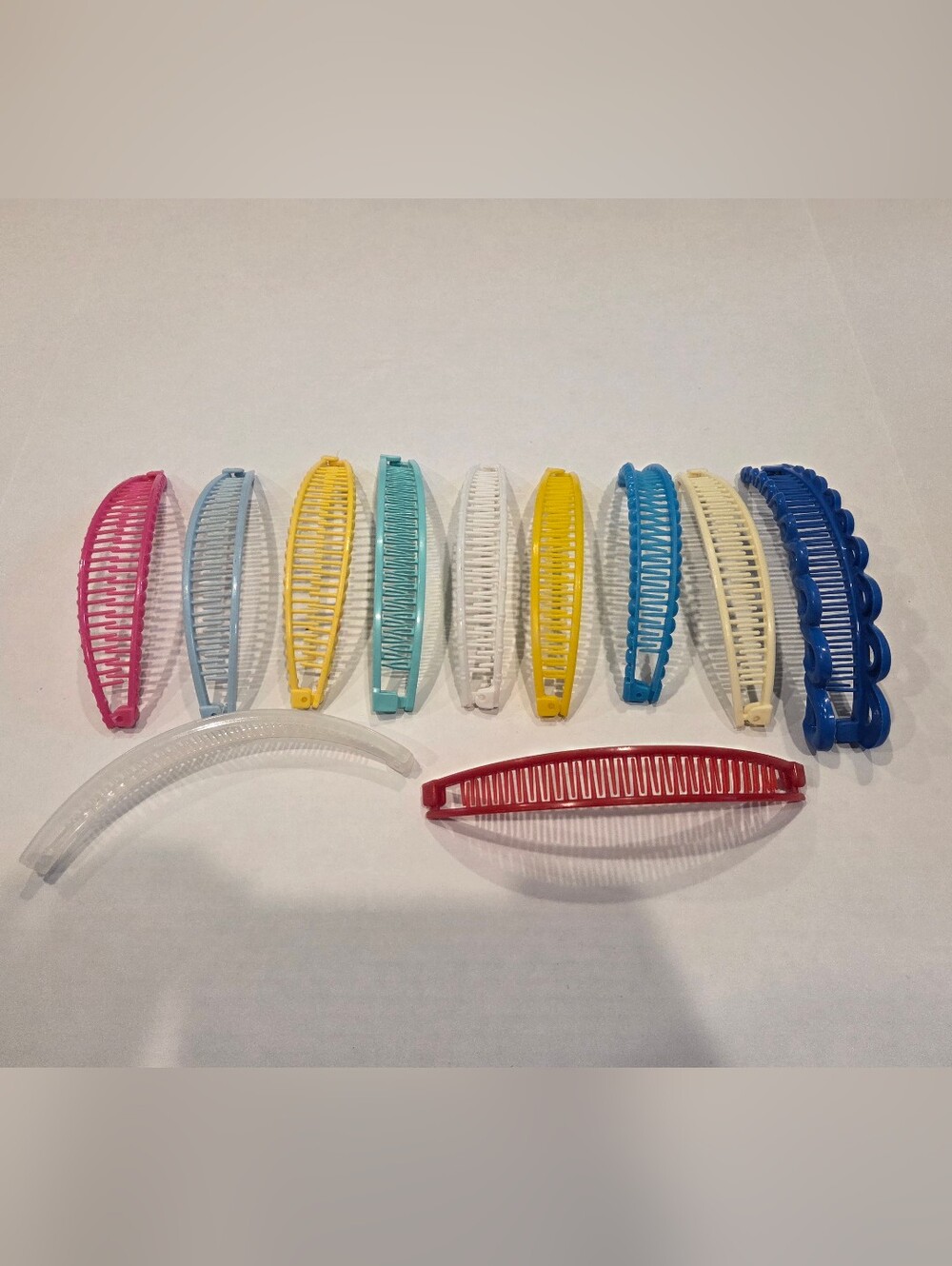 Vtg Lot Of 11 Assorted Women’s Banana Hair Clips - Multicolor 80s